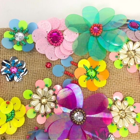 Boutique Multicolor 3D Spring Floral Embellished Burlap Clutch Purse - Picture 11 of 16